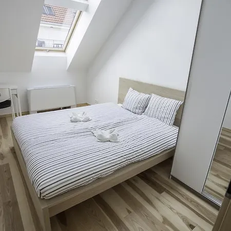 Apartment Royal